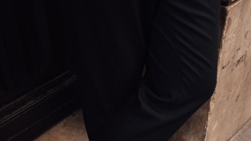 Tuxedo vs Suit for Prom: Differences and Recommendations